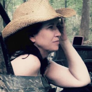 Meet your Posher, Angie